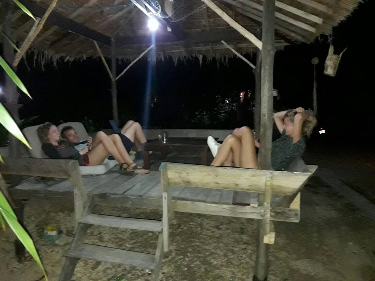 Rasta House,,Koh Phayam Hotel Buitenkant foto